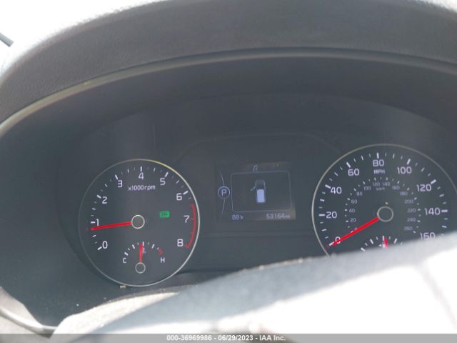 KNDPMCAC6K7556725 KIA Sportage Lx