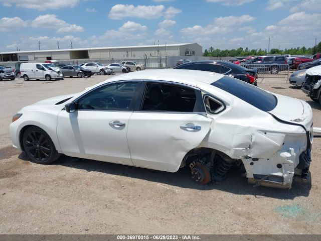 1N4AL3AP3JC472305 Nissan Altima 2.5 Sr
