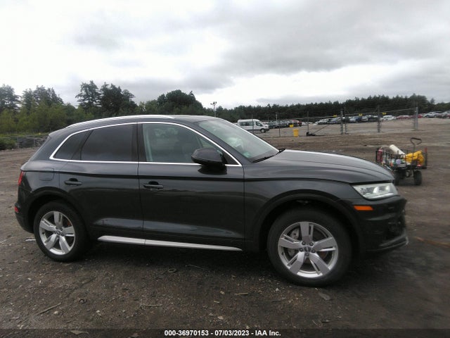 WA1BNAFY4K2067621 Audi Q5 Premium Plus