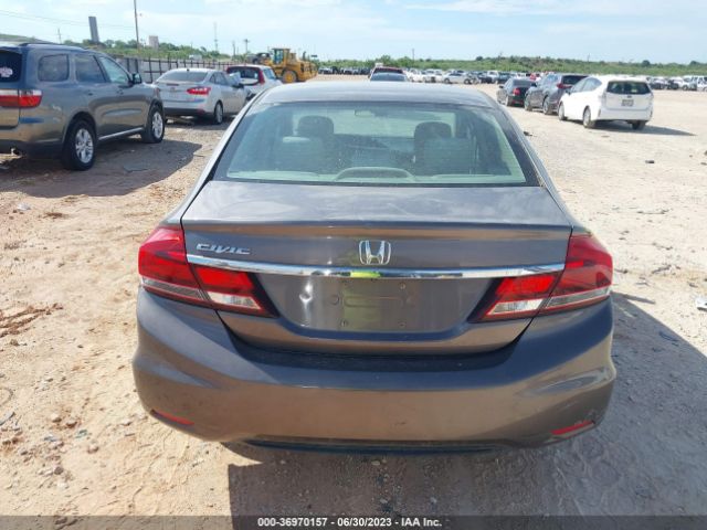 19XFB2F53EE042826 Honda Civic Sedan Lx