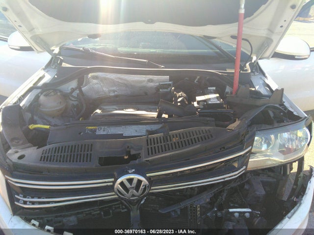 WVGBV7AX3FW581753 Volkswagen TIGUAN S