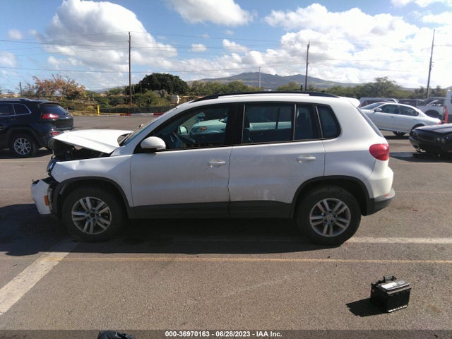 WVGBV7AX3FW581753 Volkswagen TIGUAN S