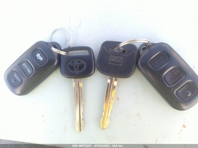 2003 TOYOTA CAMRY SOLARA SE VIN: 2T1CE22P03C020733
