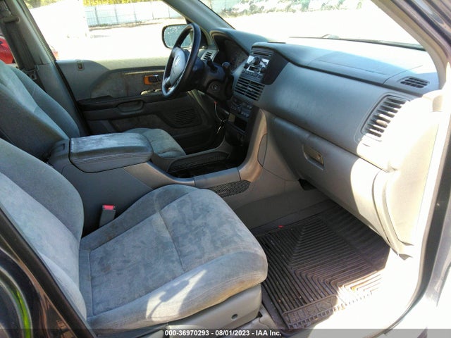 2004 HONDA PILOT EX VIN: 2HKYF18424H579189