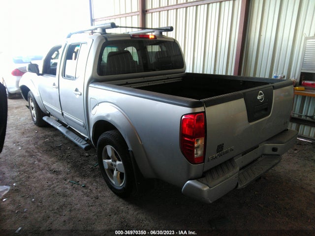 2007 NISSAN FRONTIER LE VIN: 1N6AD07U17C438629