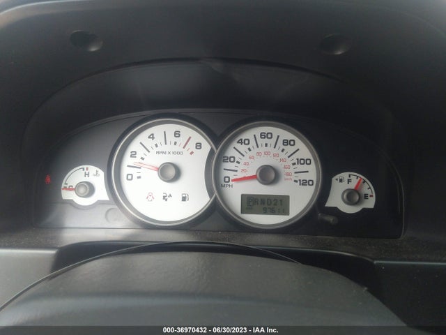 2005 FORD ESCAPE XLT VIN: 1FMYU93115KB77048