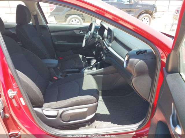3KPF24AD1ME333026 KIA Forte Lxs