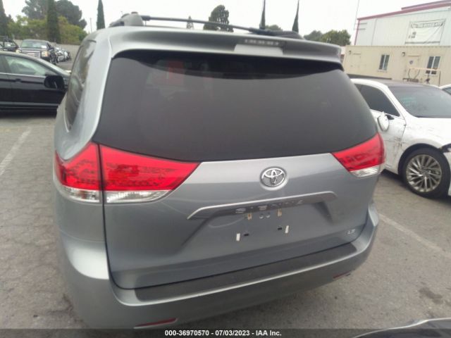 5TDKK3DCXES514791 Toyota SIENNA LE