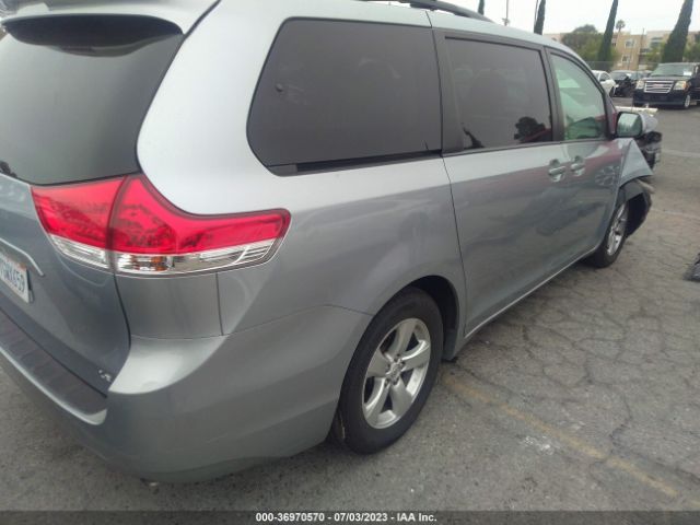 5TDKK3DCXES514791 Toyota SIENNA LE