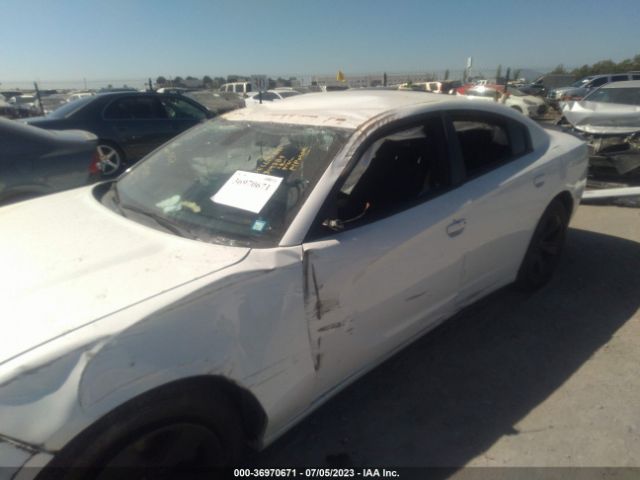 2C3CDXHG7GH319384 Dodge Charger Sxt