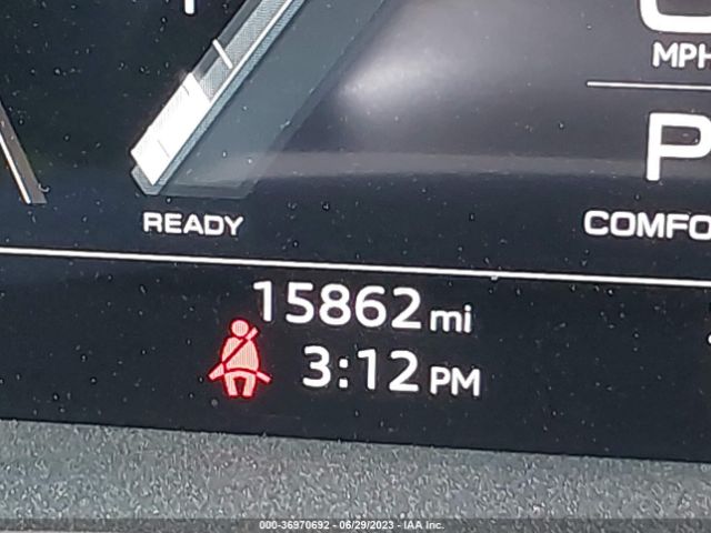 WA1EVBF11ND023607 Audi Q8 Premium Plus