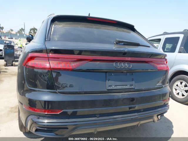 WA1EVBF11ND023607 Audi Q8 Premium Plus