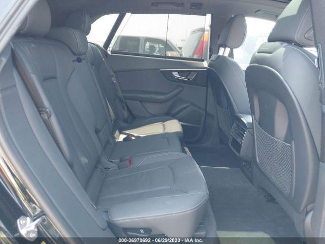 WA1EVBF11ND023607 Audi Q8 Premium Plus
