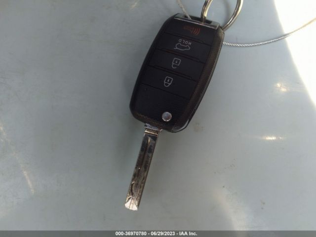 5XYKTDA70FG551096 KIA SORENTO LX
