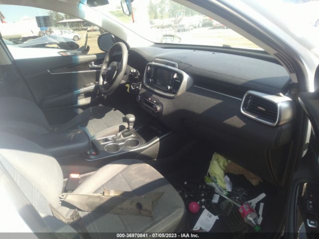 5XYPGDA55KG468668 KIA Sorento Lx V6