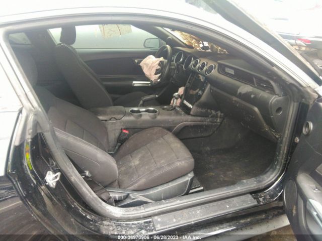1FA6P8AM5H5210829 Ford Mustang V6