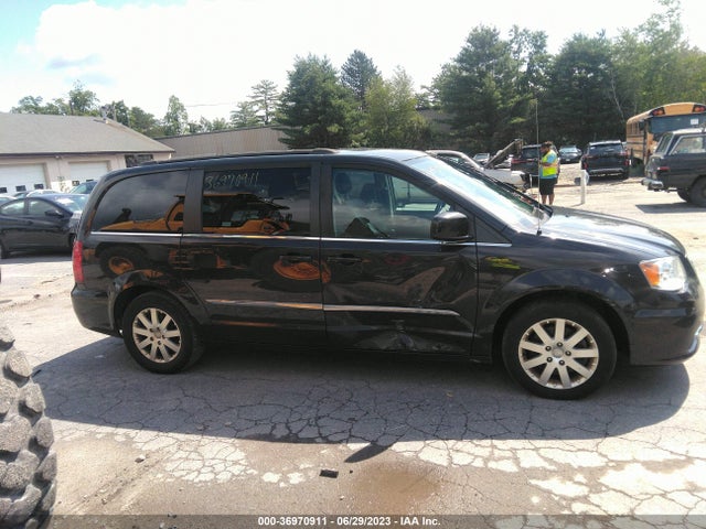 2C4RC1BG3FR626865 Chrysler Town & Country Touring