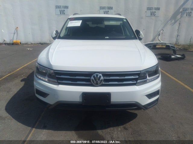3VV2B7AXXLM147565 Volkswagen Tiguan Se/sel/se R-line Black
