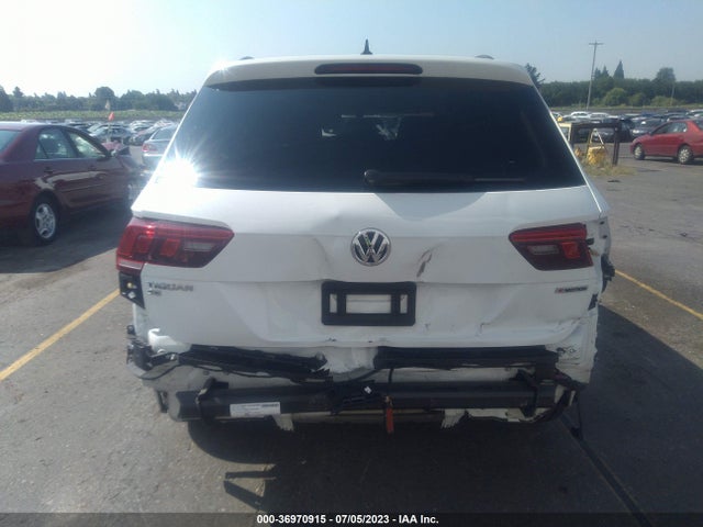 3VV2B7AXXLM147565 Volkswagen Tiguan Se/sel/se R-line Black