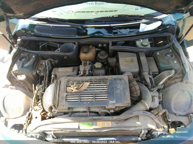 2004 MINI COOPER S WMWRE33444TD75015 Photo 9