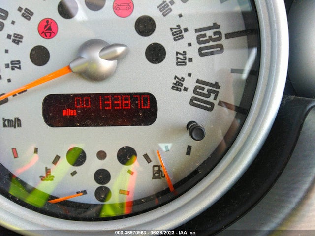 2004 MINI COOPER S WMWRE33444TD75015 Photo 6