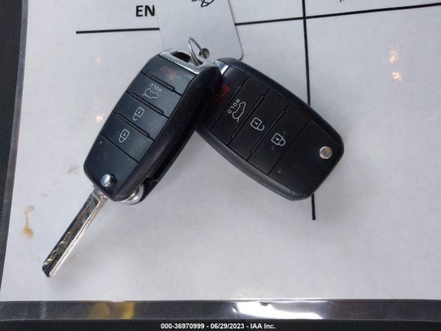 KNDJN2A28E7721814 KIA Soul Base