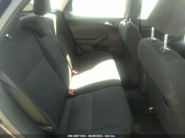 Ford FOCUS SE 2015 1FADP3K28FL281345 Image 8