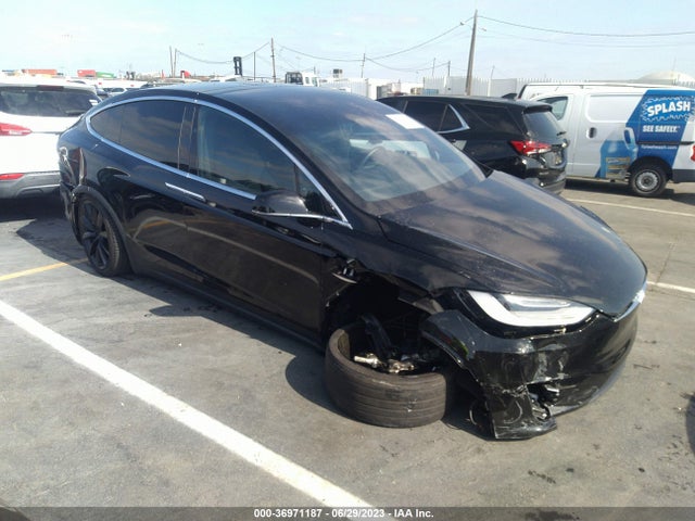 2021 Tesla Model X, VIN: 5YJXCDE27MF321497