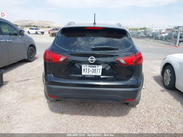 JN1BJ1CP2HW024493 Nissan Rogue Sport Sl