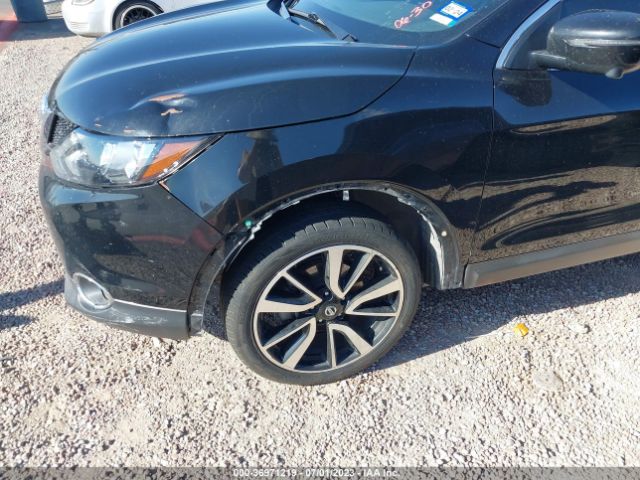 JN1BJ1CP2HW024493 Nissan Rogue Sport Sl