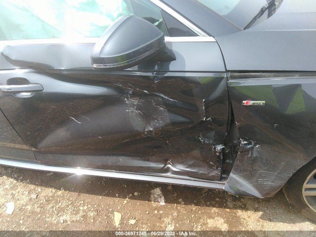 WAUENAF4XHN006634 Audi A4 Premium Plus