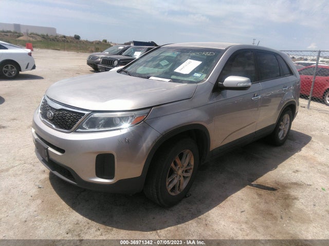 2014 KIA SORENTO LX VIN: 5XYKT4A68EG425008