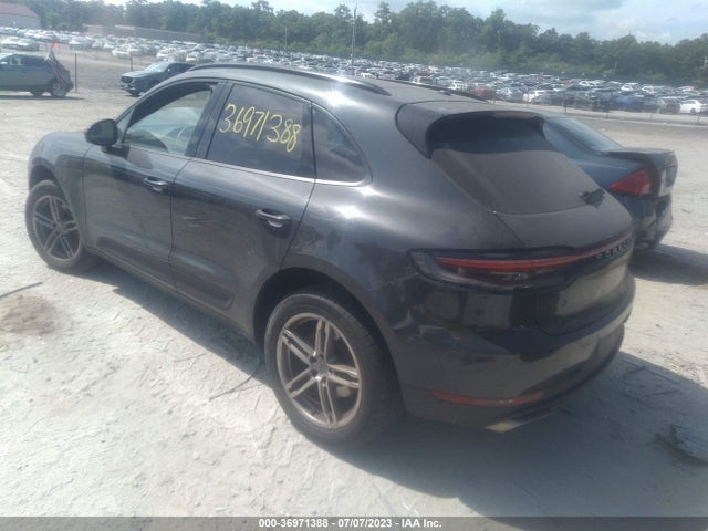 2021 PORSCHE MACAN WP1AA2A53MLB01978 Photo 2
