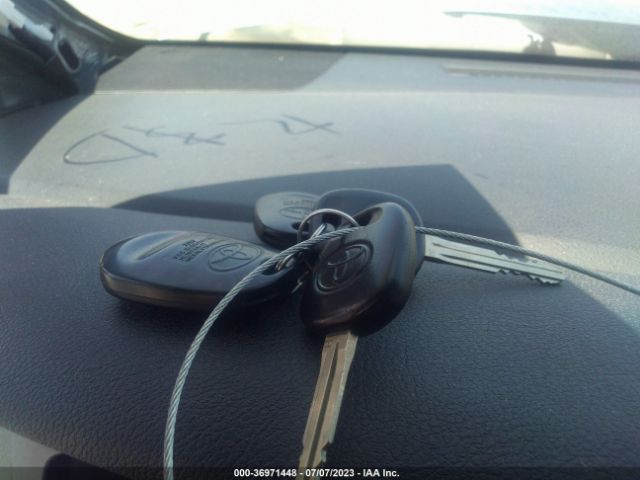 5TDJK3DC1FS116804 Toyota SIENNA LE