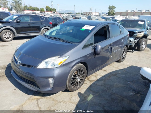 Toyota Prius Four/five/three/one/two 2014 JTDKN3DUXE0368119 Image 2