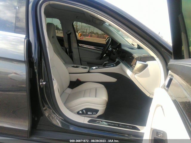 Porsche Panamera Turbo 2017 WP0AF2A7XHL153411 Image 12