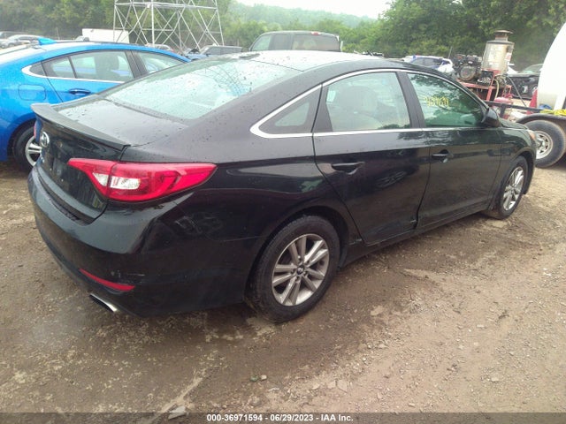 2015 HYUNDAI SONATA SE VIN: 5NPE24AF3FH225339
