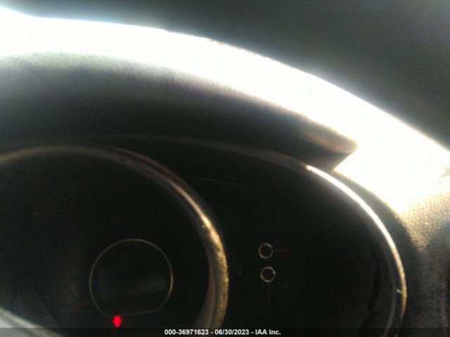 KNDJN2A27J7516995 KIA Soul Base