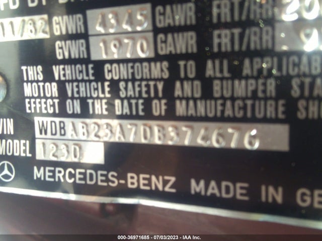 1983 MERCEDES-BENZ 240 D VIN: WDBAB23A7DB374676