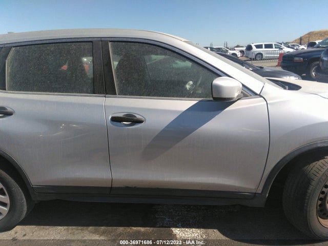 2017 NISSAN ROGUE S VIN: KNMAT2MT3HP541882