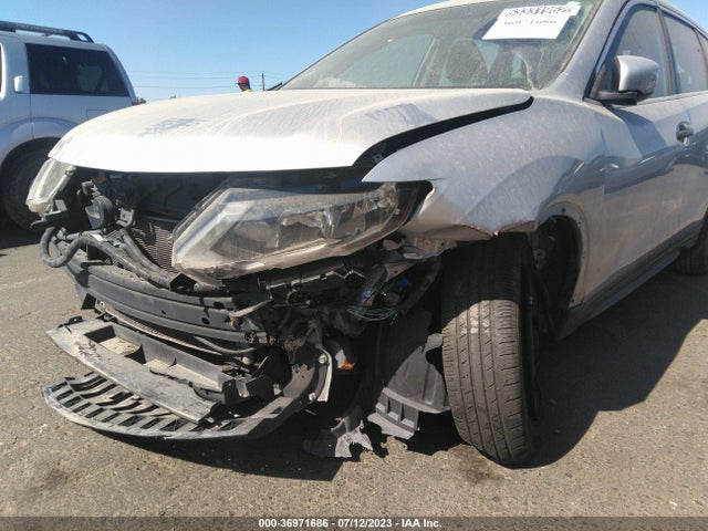 2017 NISSAN ROGUE S VIN: KNMAT2MT3HP541882