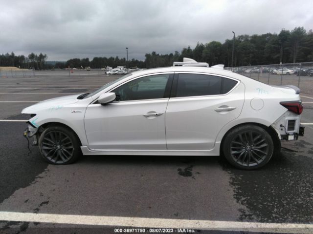 19UDE2F80KA009677 Acura Ilx Pkg