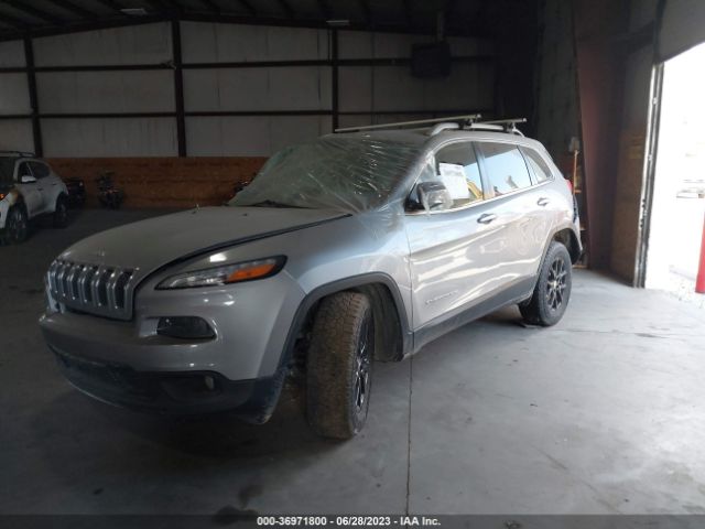 1C4PJMCB3FW674570 Jeep Cherokee Latitude