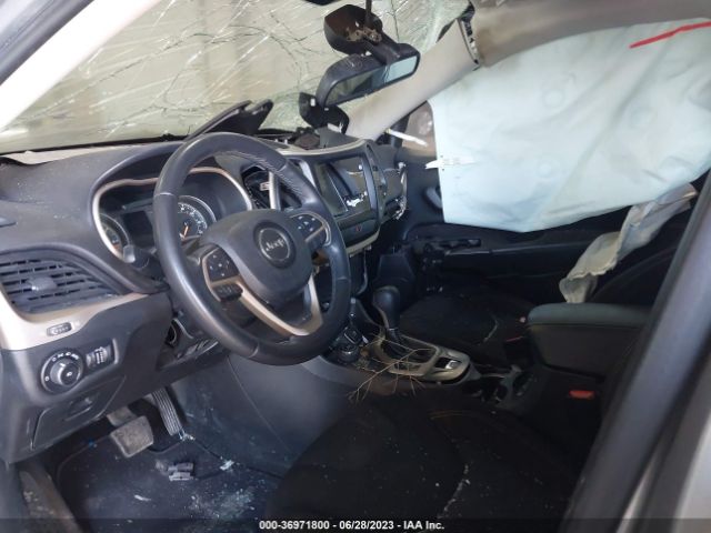 1C4PJMCB3FW674570 Jeep Cherokee Latitude