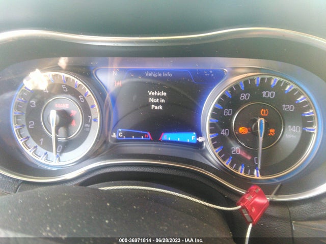 2C3CCAAG5KH733234 Chrysler 300 Touring