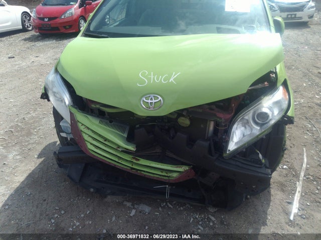 Toyota Sienna Le 8 Passenger 2017 5TDKZ3DCXHS809146 Image 6