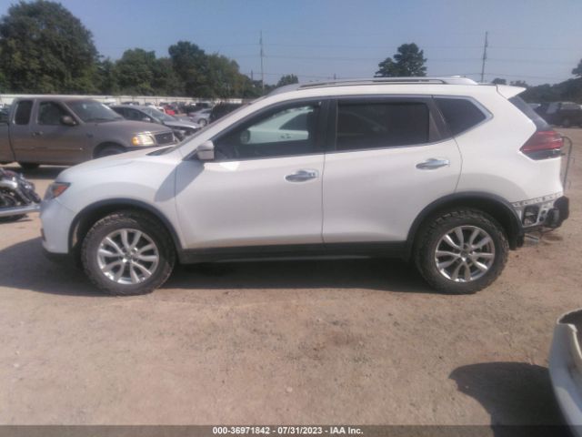 5N1AT2MV0JC793812 Nissan ROGUE SV