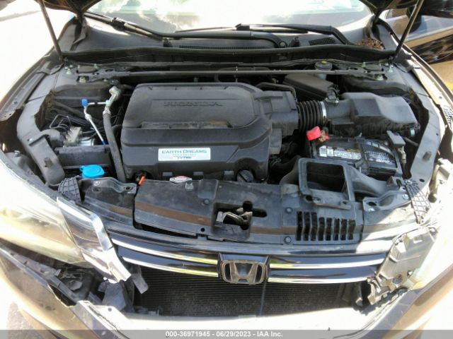 1HGCR3F92FA026212 Honda Accord Sedan Touring