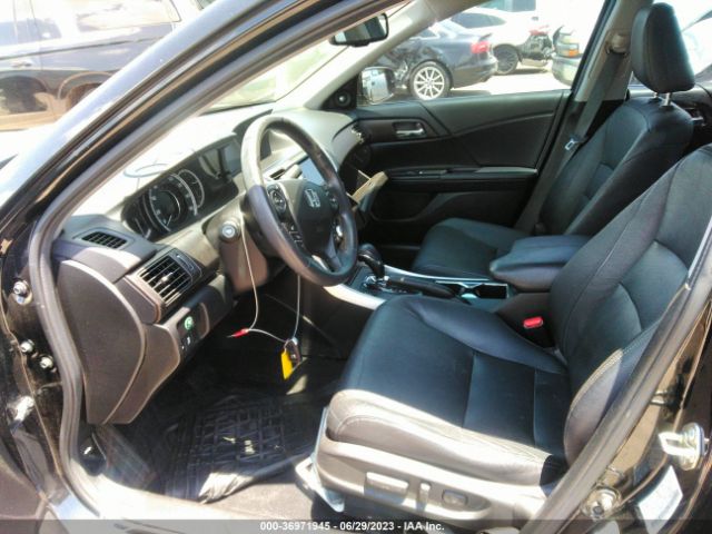 1HGCR3F92FA026212 Honda Accord Sedan Touring