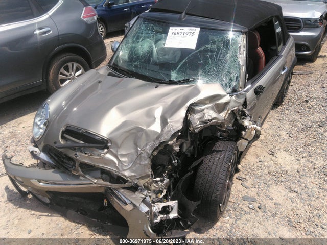 2008 MINI COOPER CONVERTIBLE S VIN: WMWRH33598TU80877